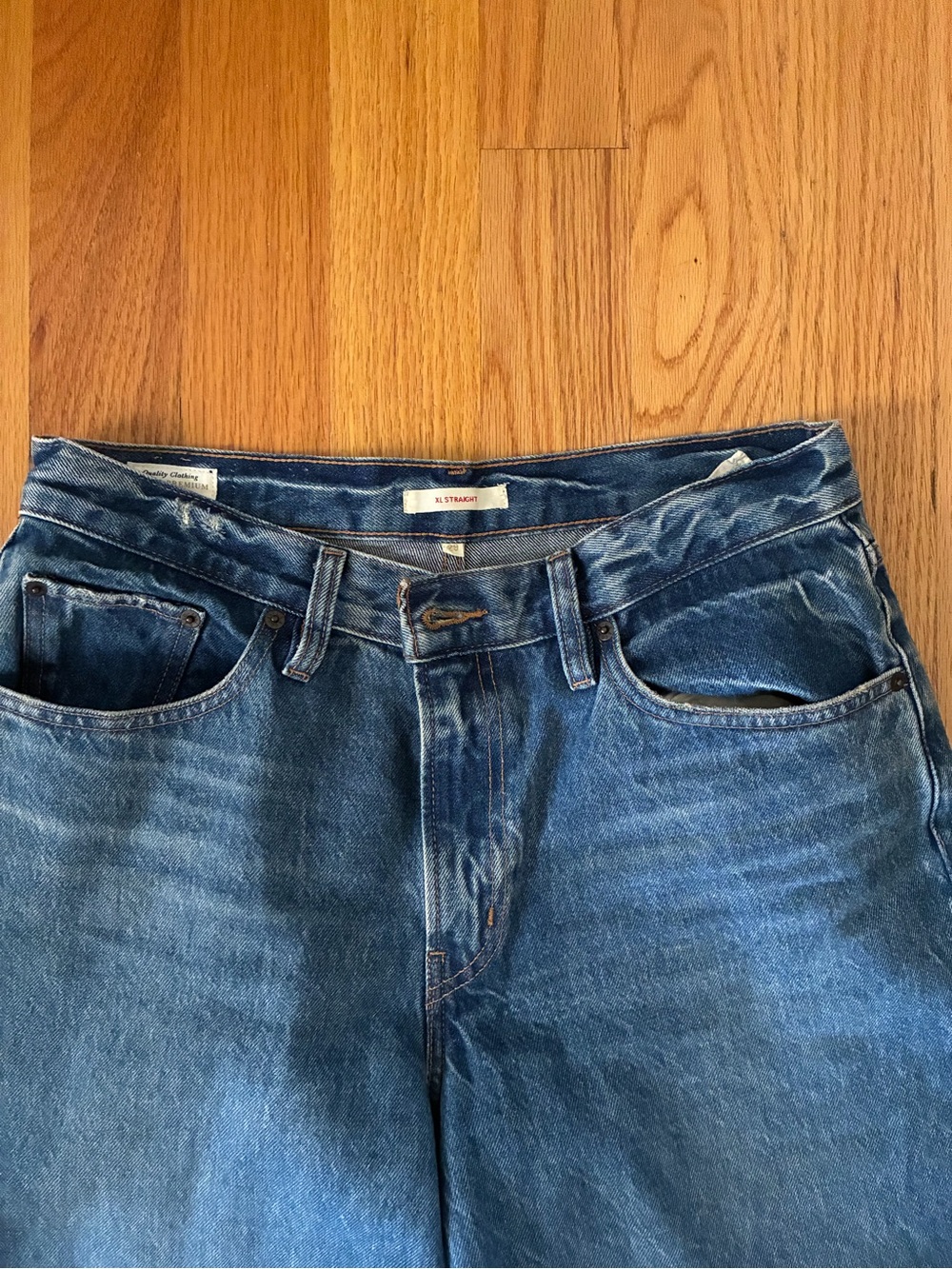 Levi's Men's Blue Relaxed Denim Jeans